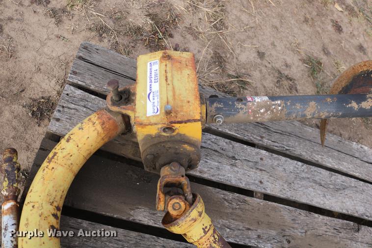 image for item EE9914 J&S Foundry post hole auger