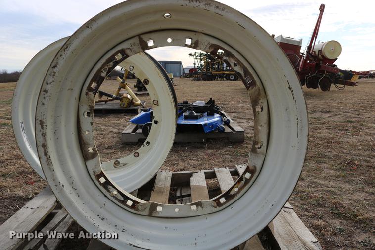 image for item EE9916 (2) 13x30 wheels