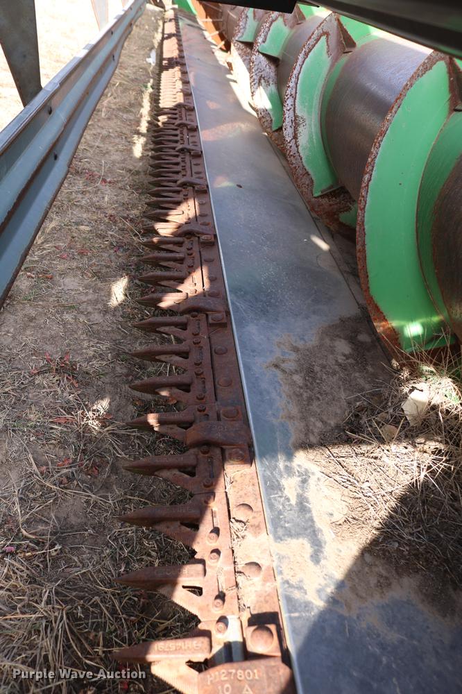 image for item EE9918 1996 John Deere 930 rigid head