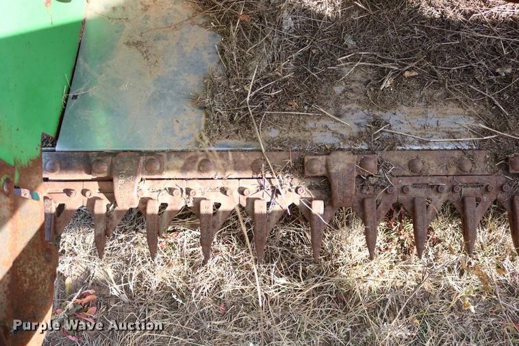 image for item EE9918 1996 John Deere 930 rigid head