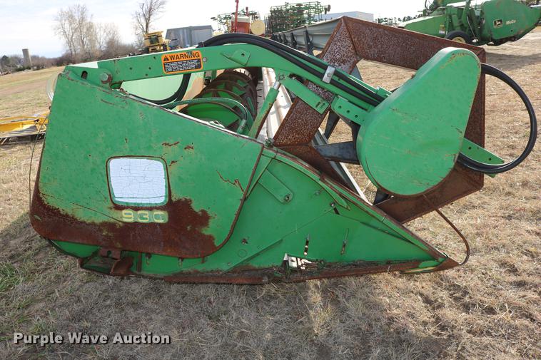 image for item EE9918 1996 John Deere 930 rigid head