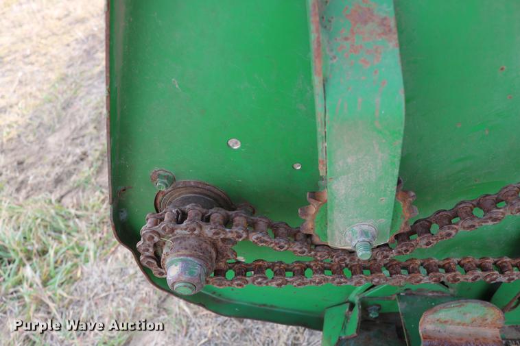 image for item EE9918 1996 John Deere 930 rigid head