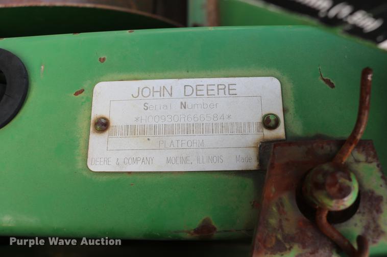 image for item EE9918 1996 John Deere 930 rigid head