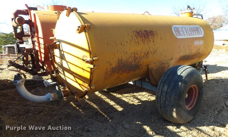 image for item G1968 Better Bilt 1500 honey wagon