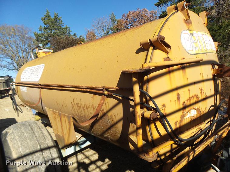 image for item G1968 Better Bilt 1500 honey wagon