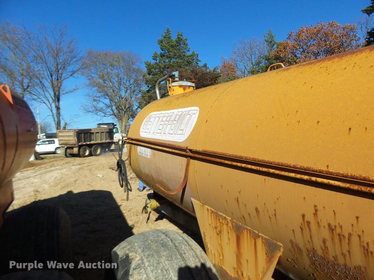 image for item G1968 Better Bilt 1500 honey wagon