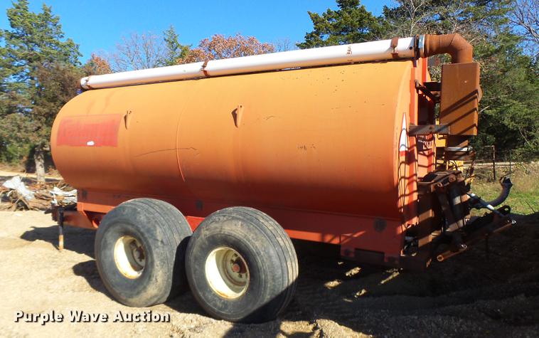 image for item G1969 Calument 3250 honey wagon