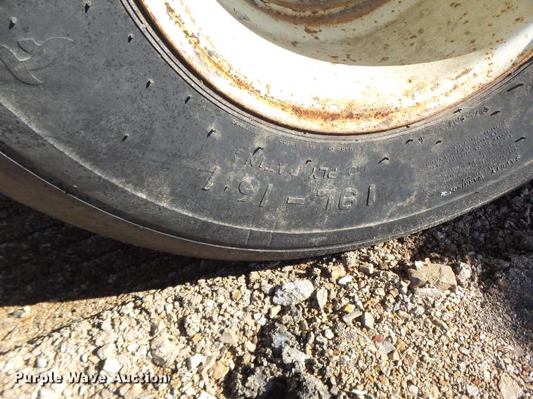 image for item G1969 Calument 3250 honey wagon