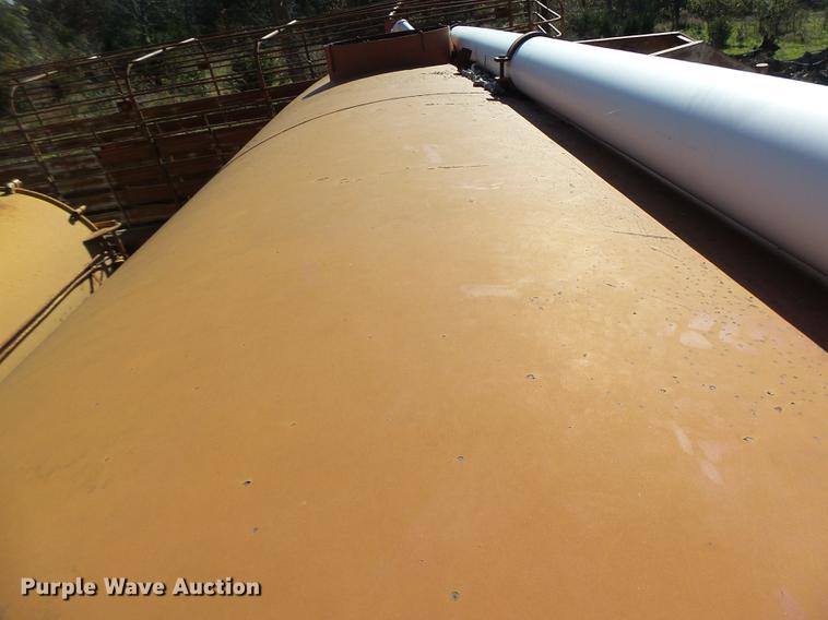 image for item G1969 Calument 3250 honey wagon