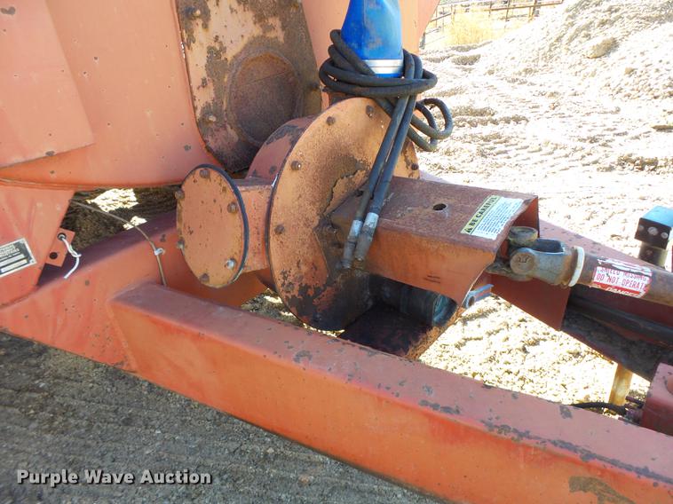 image for item G1969 Calument 3250 honey wagon