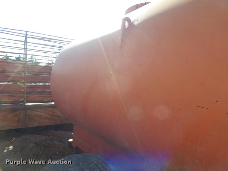 image for item G1969 Calument 3250 honey wagon