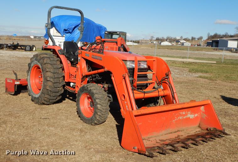 image for item J5604 Kubota L4400 MFWD tractor