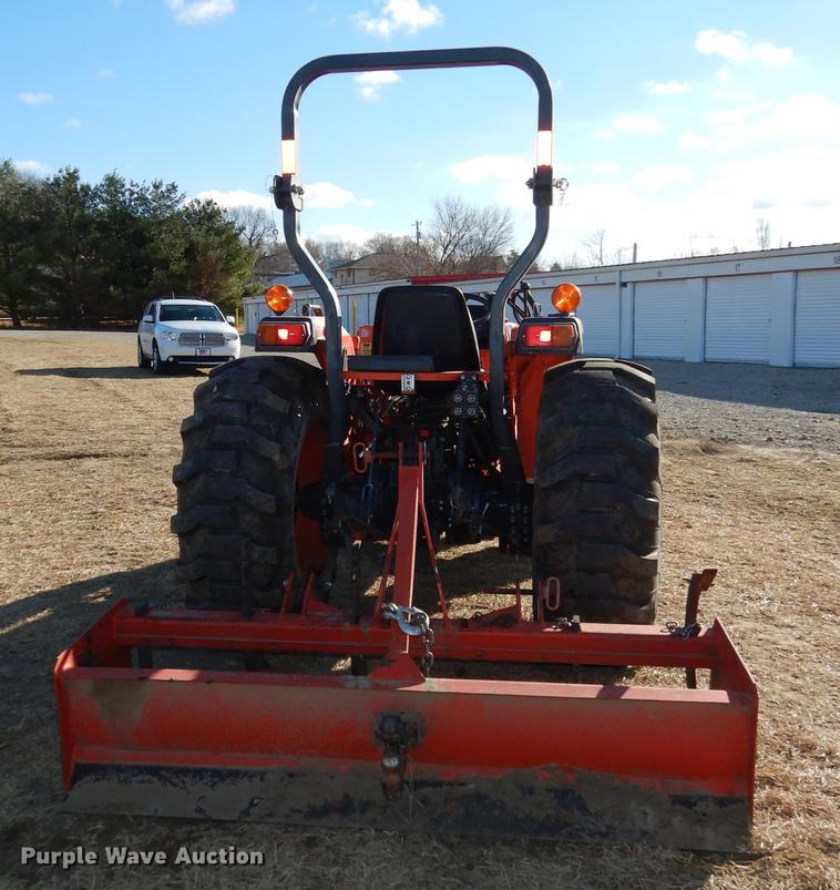 image for item J5604 Kubota L4400 MFWD tractor