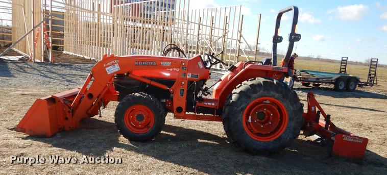 image for item J5604 Kubota L4400 MFWD tractor