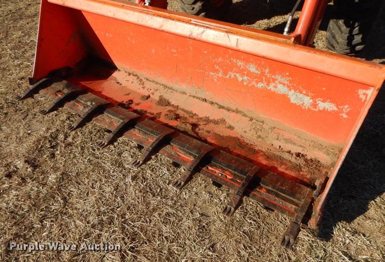 image for item J5604 Kubota L4400 MFWD tractor