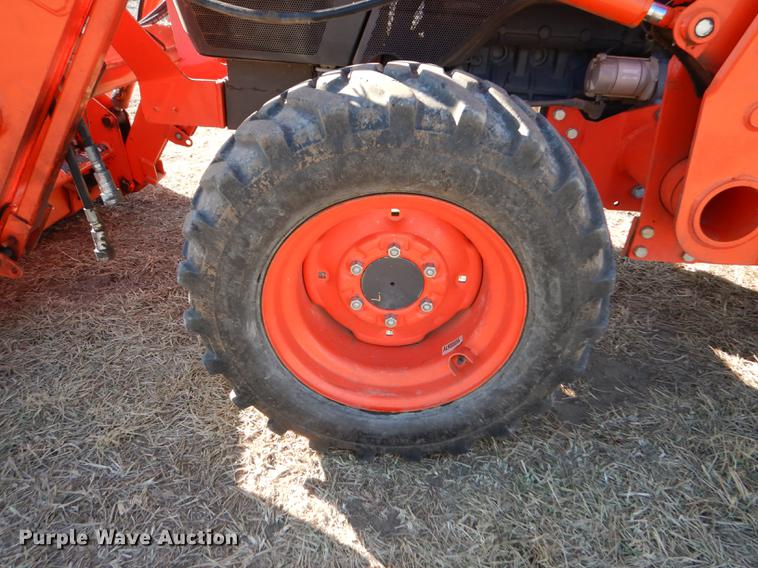image for item J5604 Kubota L4400 MFWD tractor