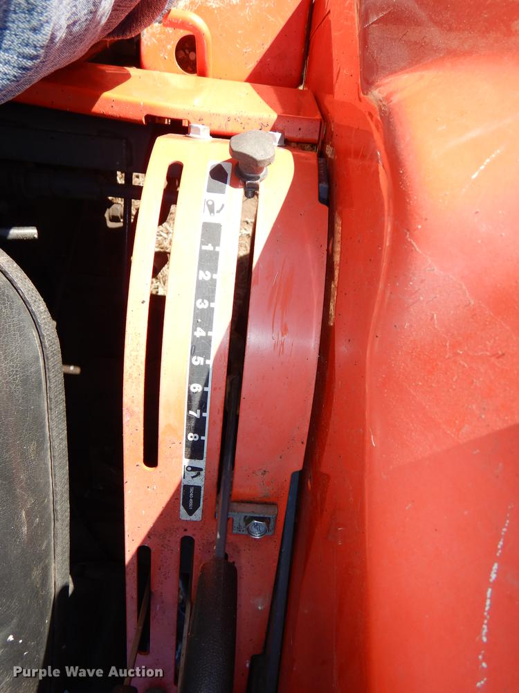 image for item J5604 Kubota L4400 MFWD tractor