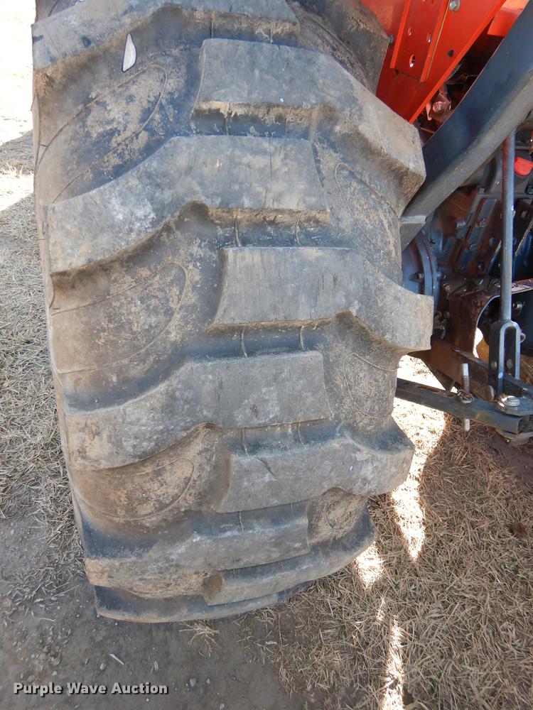 image for item J5604 Kubota L4400 MFWD tractor