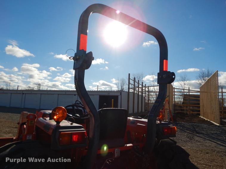 image for item J5604 Kubota L4400 MFWD tractor