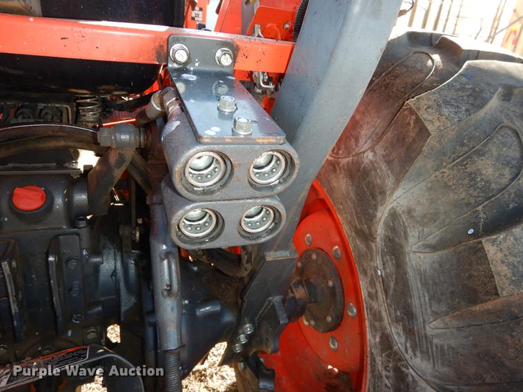 image for item J5604 Kubota L4400 MFWD tractor