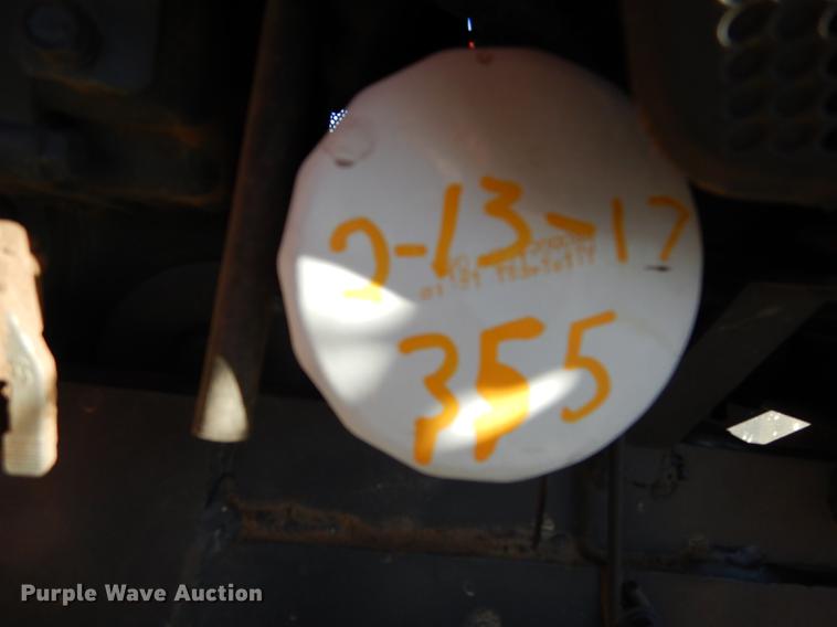 image for item J5604 Kubota L4400 MFWD tractor