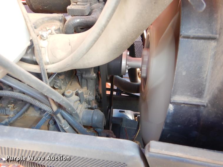 image for item J5604 Kubota L4400 MFWD tractor