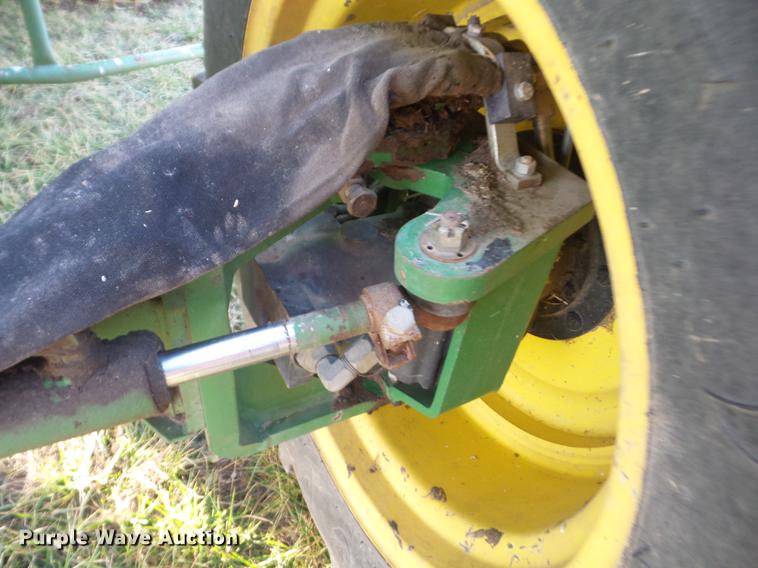 image for item J8550 John Deere 6620 Turbo RWA combine