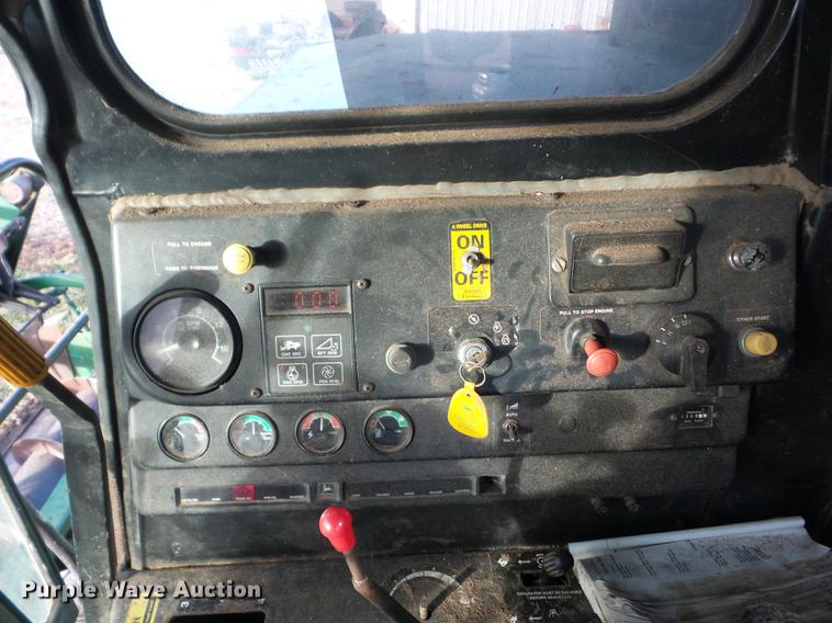 image for item J8550 John Deere 6620 Turbo RWA combine