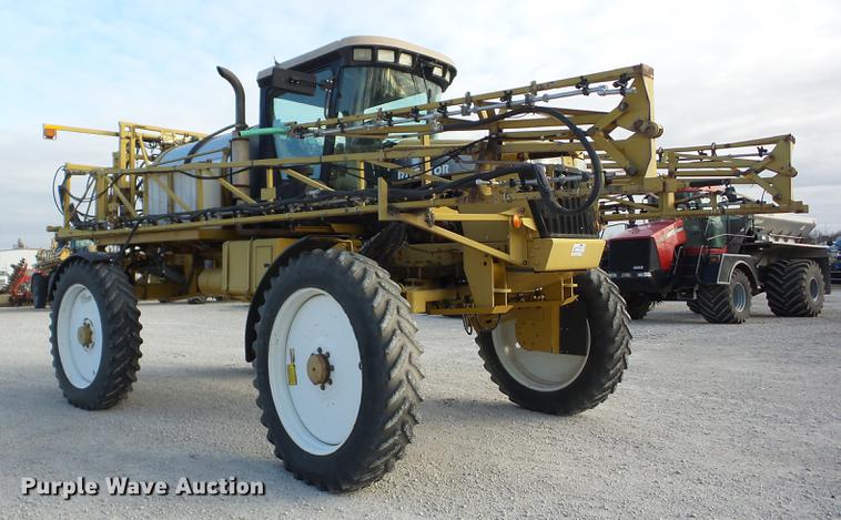 image for item J8551 2002 Ag-Chem RoGator 854 self-propelled sprayer