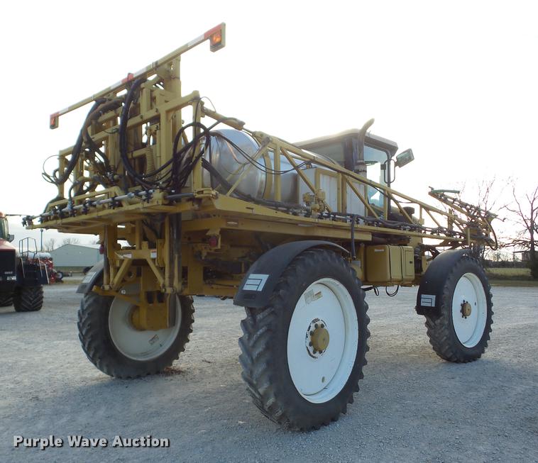 image for item J8551 2002 Ag-Chem RoGator 854 self-propelled sprayer