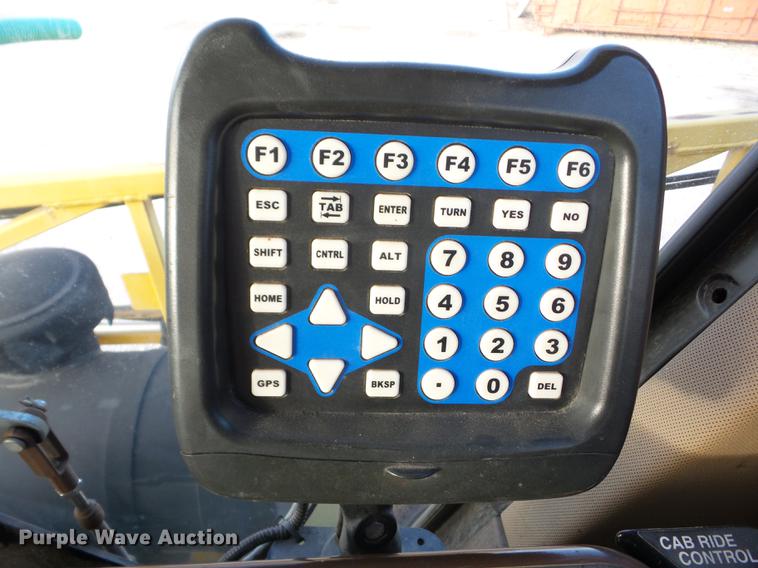 image for item J8551 2002 Ag-Chem RoGator 854 self-propelled sprayer