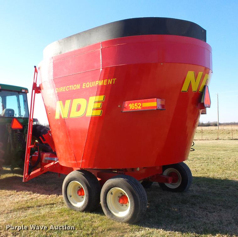 image for item K6297 NDE 1652 vertical mixer