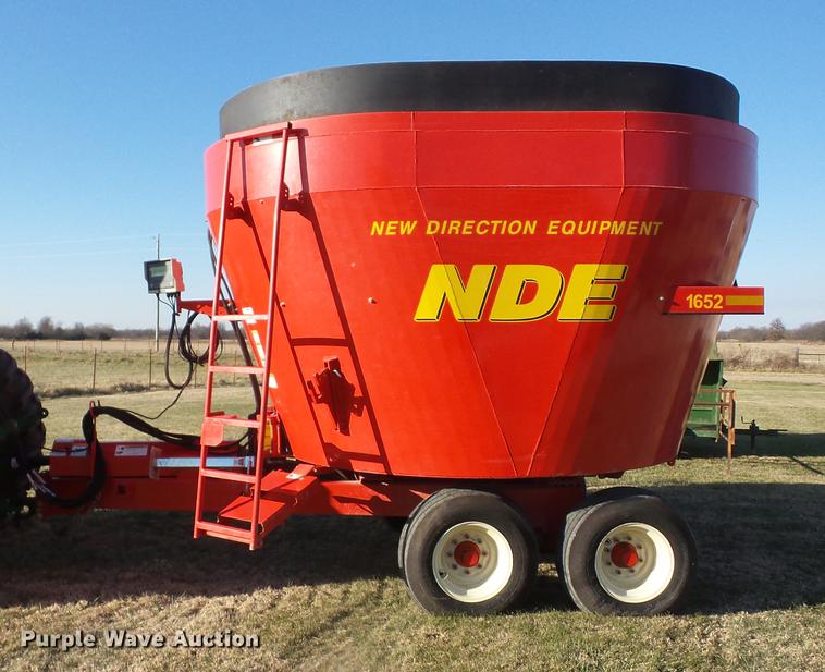 image for item K6297 NDE 1652 vertical mixer