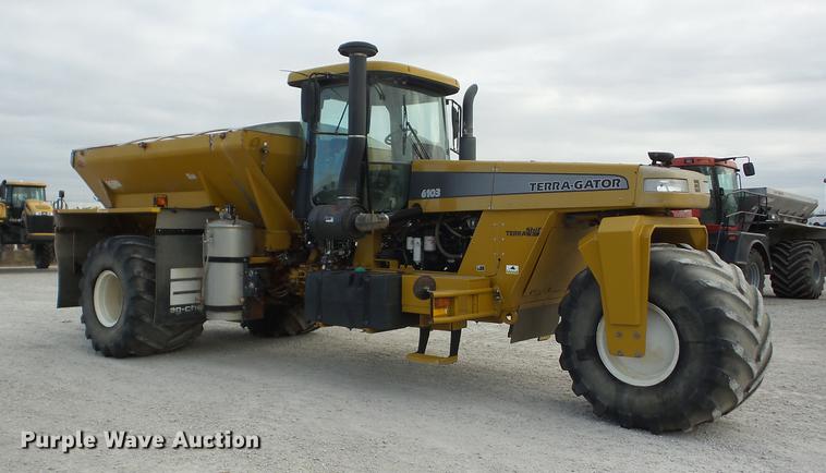 image for item K6299 2006 Ag-Chem TerraGator 6103 self-propelled applicator