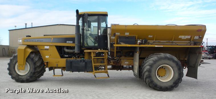 image for item K6299 2006 Ag-Chem TerraGator 6103 self-propelled applicator