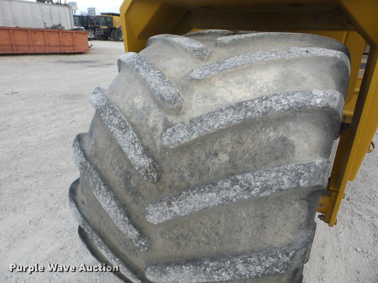 image for item K6299 2006 Ag-Chem TerraGator 6103 self-propelled applicator