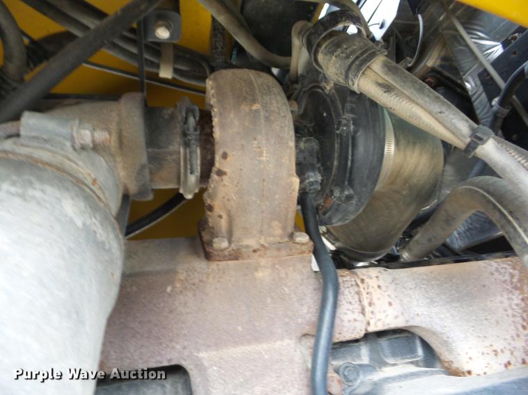 image for item K6299 2006 Ag-Chem TerraGator 6103 self-propelled applicator