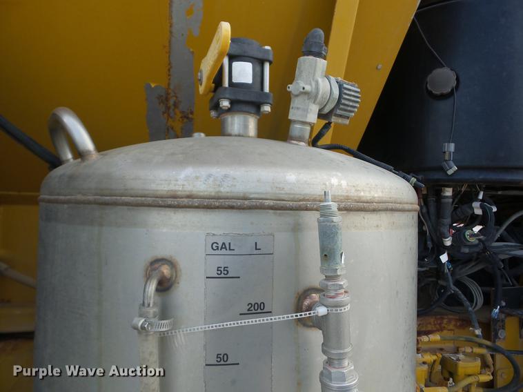 image for item K6299 2006 Ag-Chem TerraGator 6103 self-propelled applicator