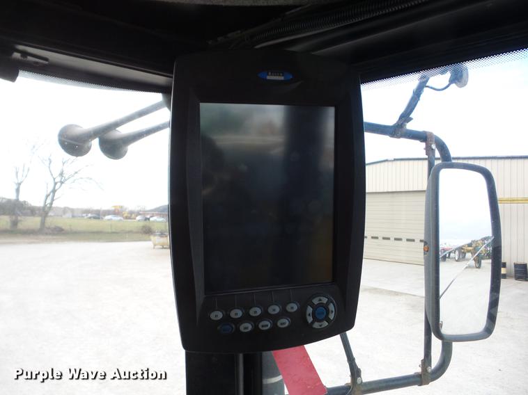 image for item K6299 2006 Ag-Chem TerraGator 6103 self-propelled applicator