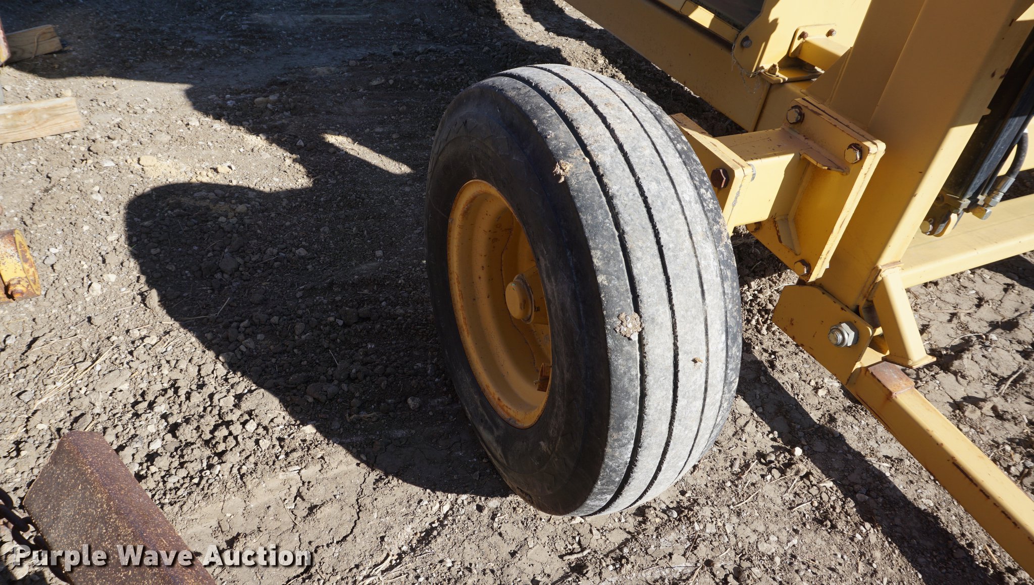 2004 Vermeer BP7000 bale processor in Leavenworth, KS | Item DA1497