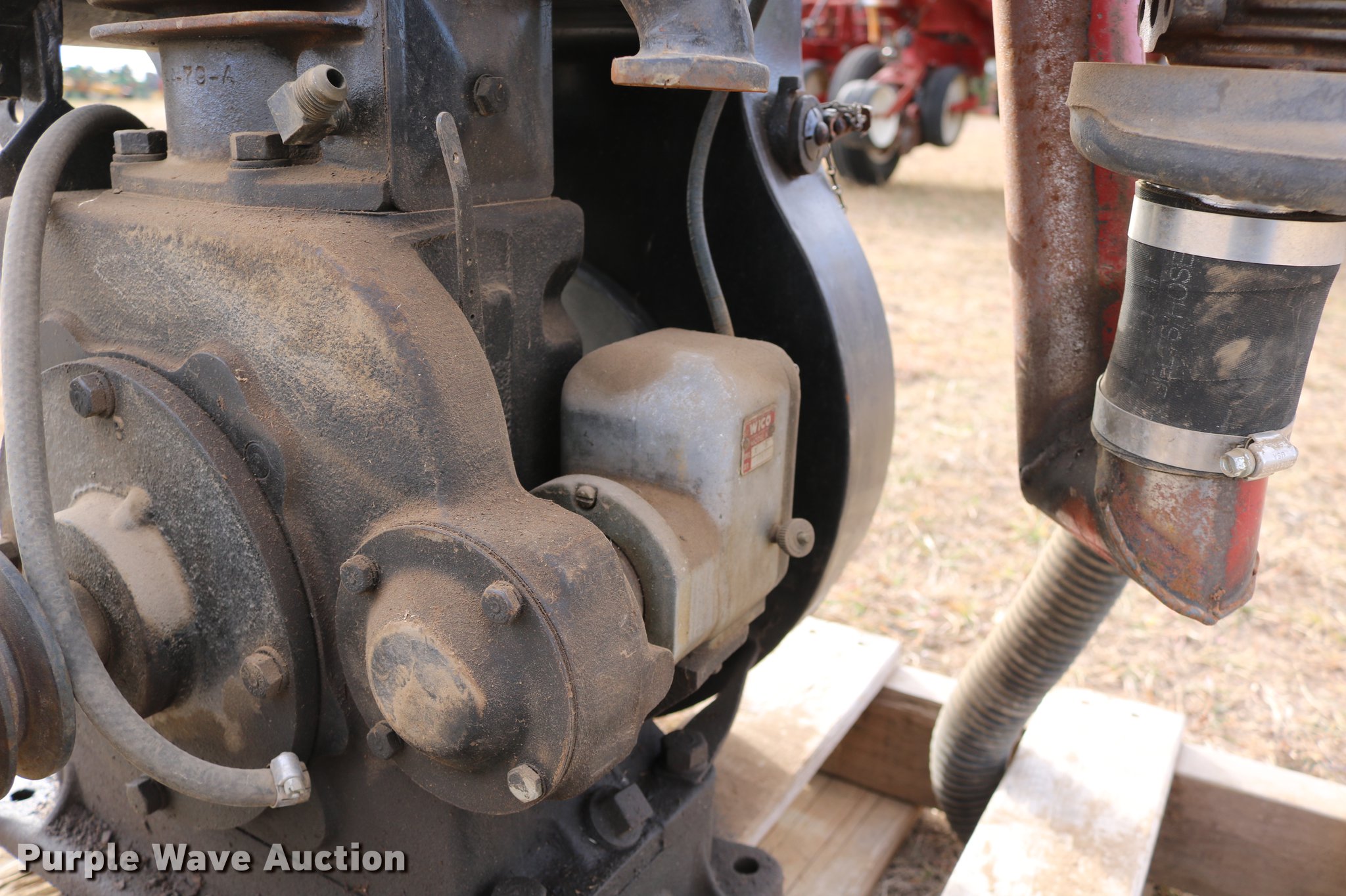 Wisconsin AHH single cylinder gas engine in Ellsworth, KS Item EE9911