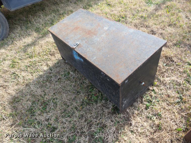 image for item AY9636 (3) toolboxes