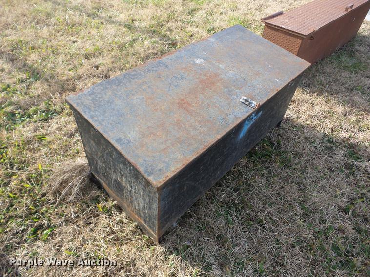 image for item AY9636 (3) toolboxes