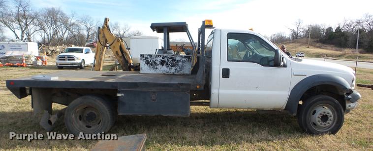 image for item AY9639 2006 Ford F550 flatbed truck