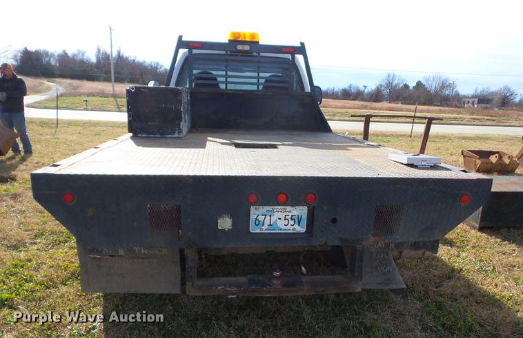 image for item AY9639 2006 Ford F550 flatbed truck