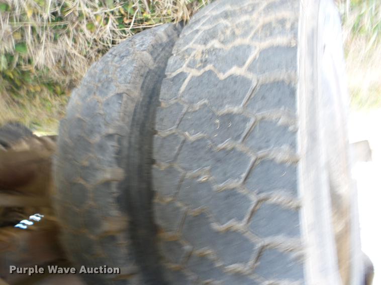 image for item AY9639 2006 Ford F550 flatbed truck