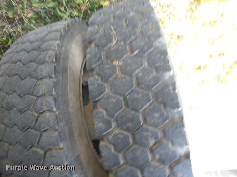 image for item AY9639 2006 Ford F550 flatbed truck