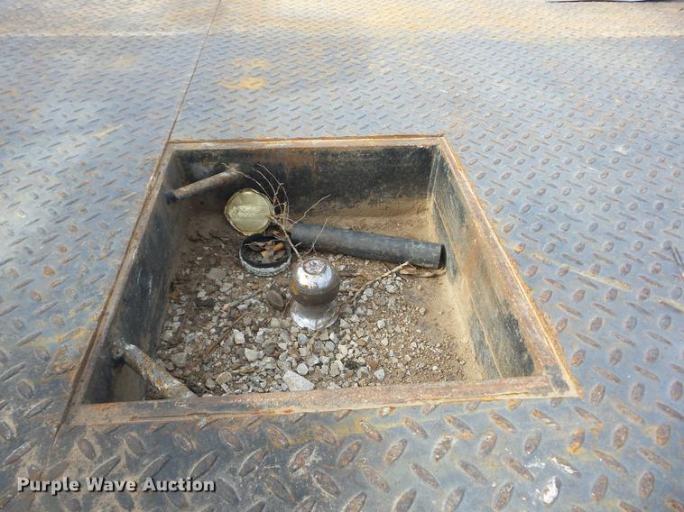 image for item AY9639 2006 Ford F550 flatbed truck