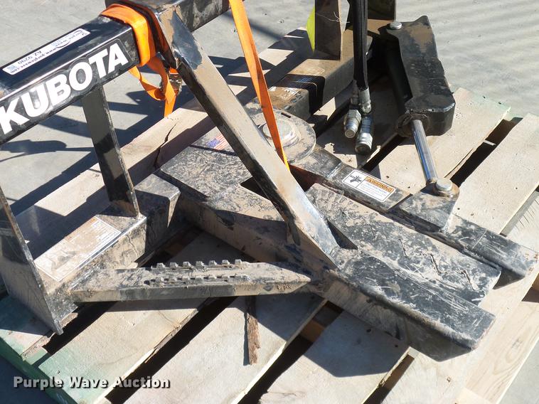 Kubota STP15 tree puller in Grapevine, TX Item AZ9290 sold Purple Wave