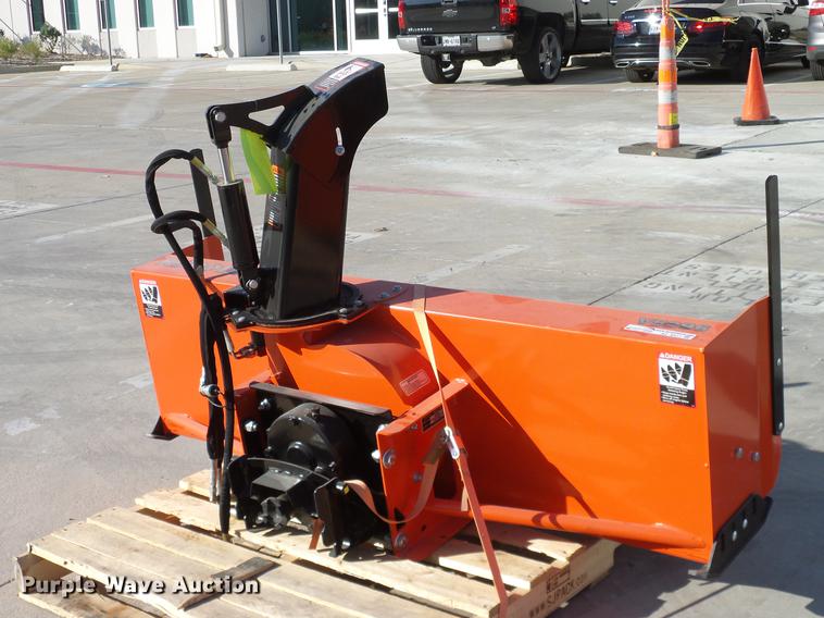 Kubota V5296 snow blower in Grapevine, TX Item AZ9311 sold Purple Wave